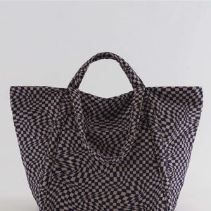 BAGGU Cloud Travel in Trippy checker navy and purple warped check huge tote bag